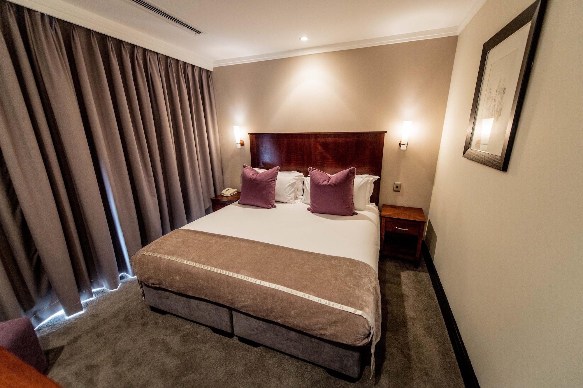 יוהנסבורג Raphael Suites מראה חיצוני תמונה