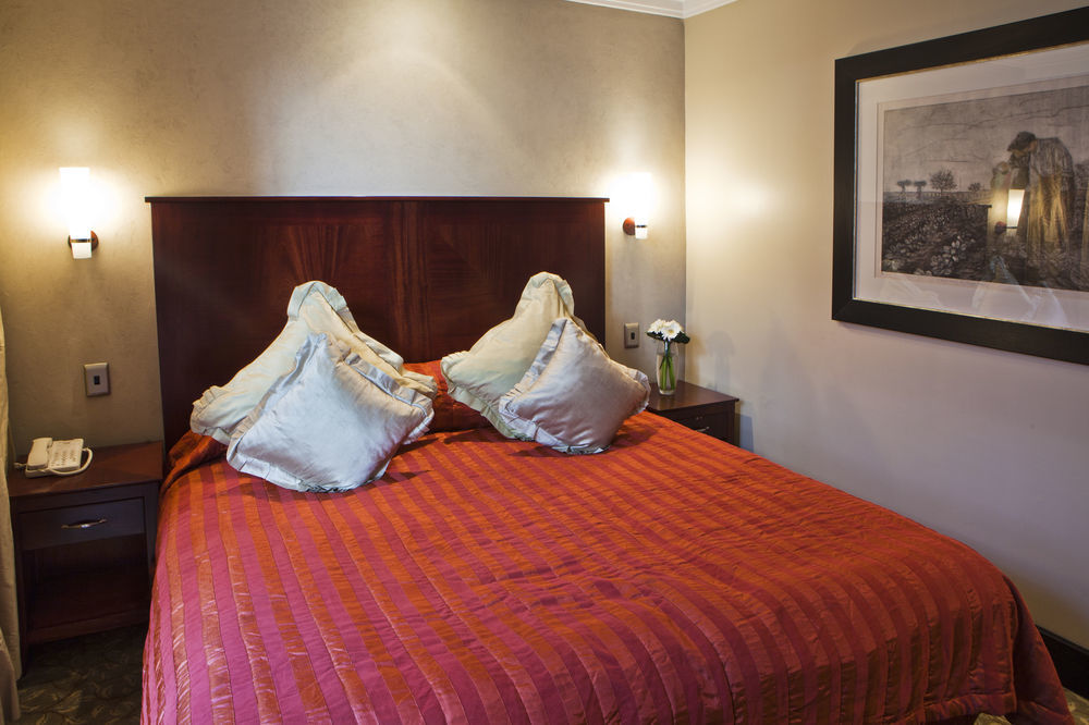 יוהנסבורג Raphael Suites מראה חיצוני תמונה