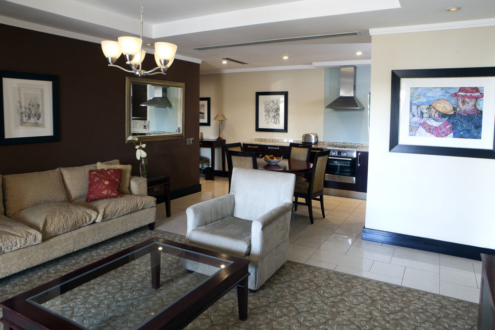 יוהנסבורג Raphael Suites מראה חיצוני תמונה